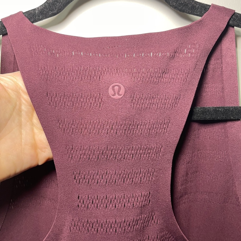 Lululemon Women’s Maroon Burgundy Laser Cut Strechy tank top in US 8